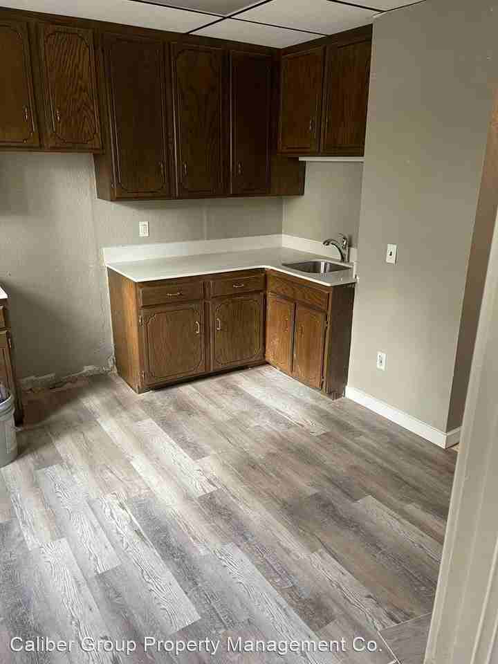 1135 Rainbow Dr - Photo 3 of 9
