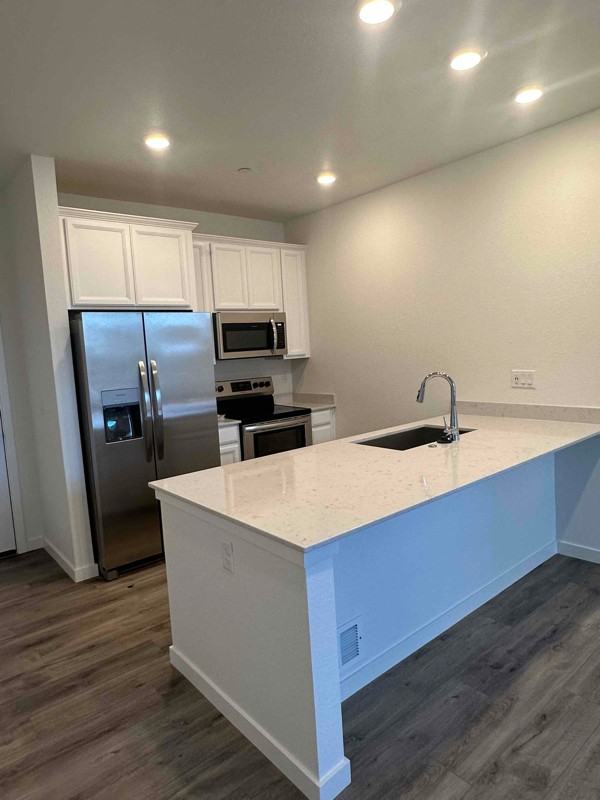 5396 Euclid Dr - Photo 4 of 20