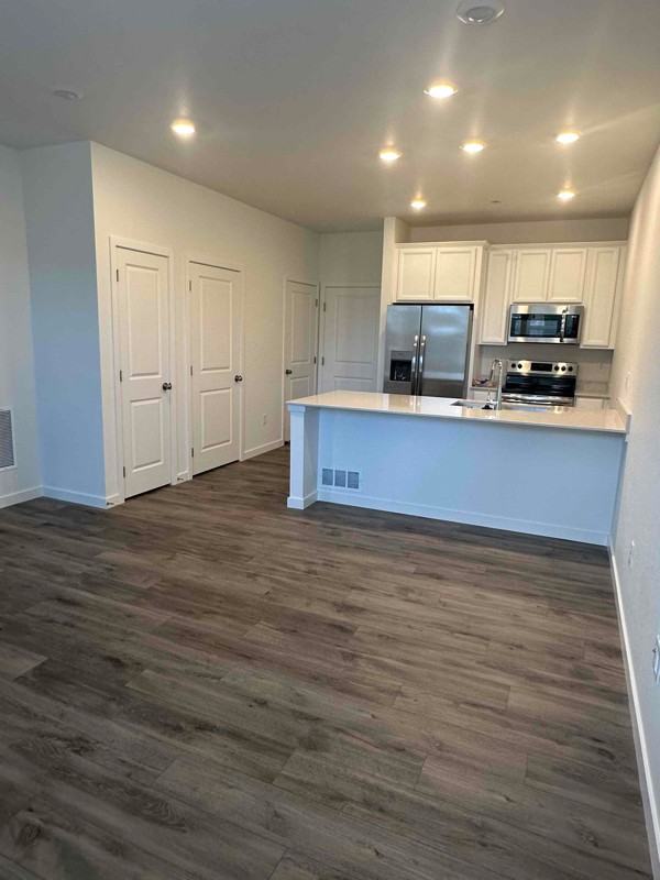 5396 Euclid Dr - Photo 7 of 20