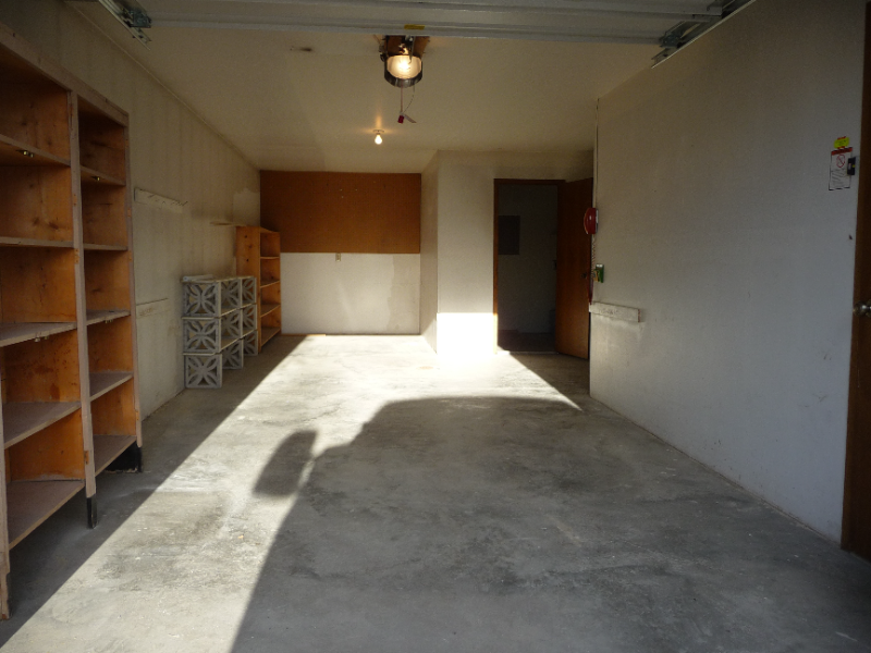 1301 Mountain View St - Photo 2 of 17