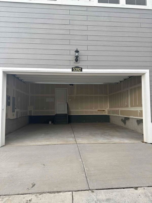 5392 Euclid Dr - Photo 2 of 20