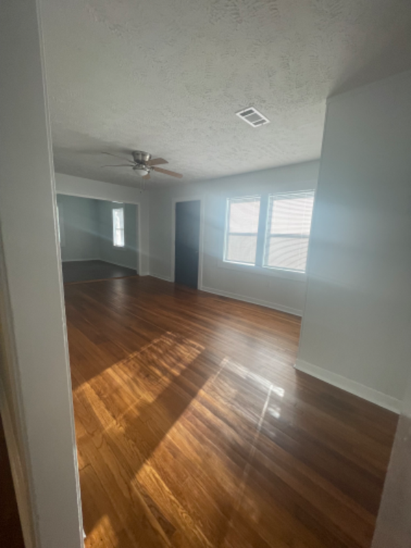 152 Joseph St - Photo 5 of 11