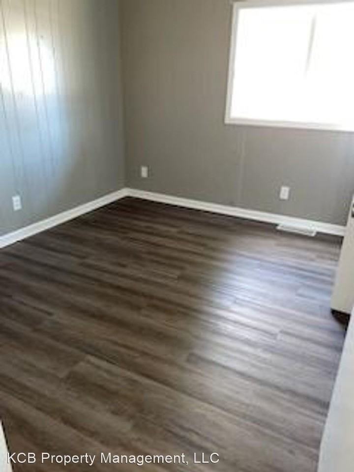 5215-5217 High Street - Photo 3 of 10