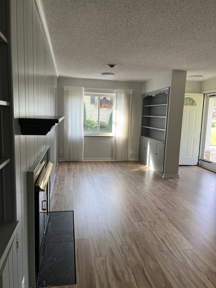 158 Marlborough Dr #NA - Photo 3 of 13