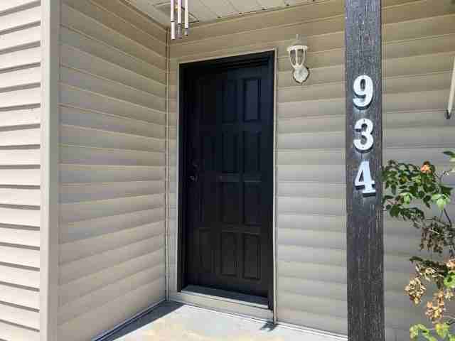 934 Main - 934 Townsite Road #MAIN - Photo 2 of 15