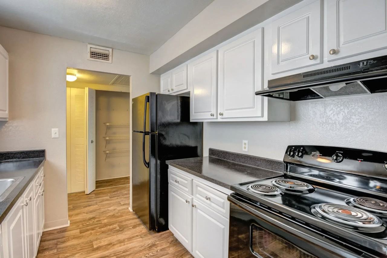 Costa Del Lago - Photo 2 of 16