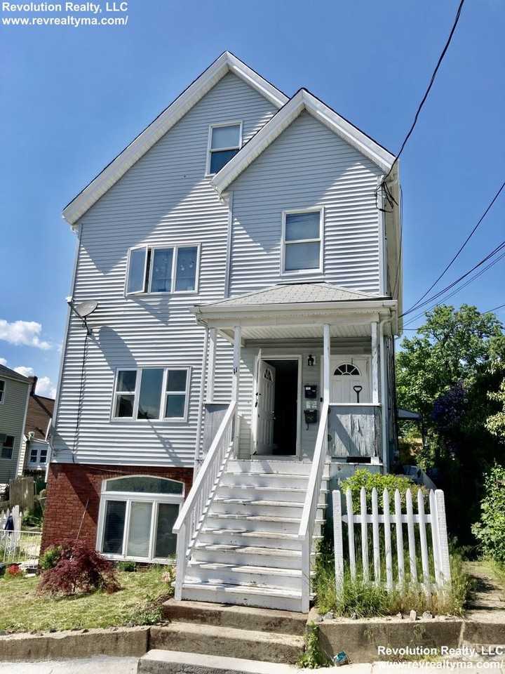 11 Barstow St - Photo 3 of 4
