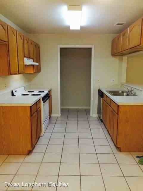 11905-11907 Rhulen - Photo 3 of 12