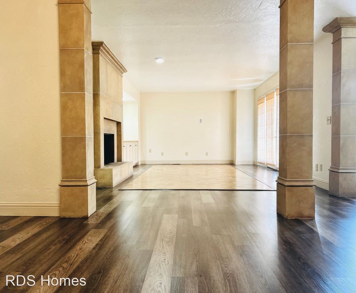 1232 Nw 63rd St - Photo 2 of 15