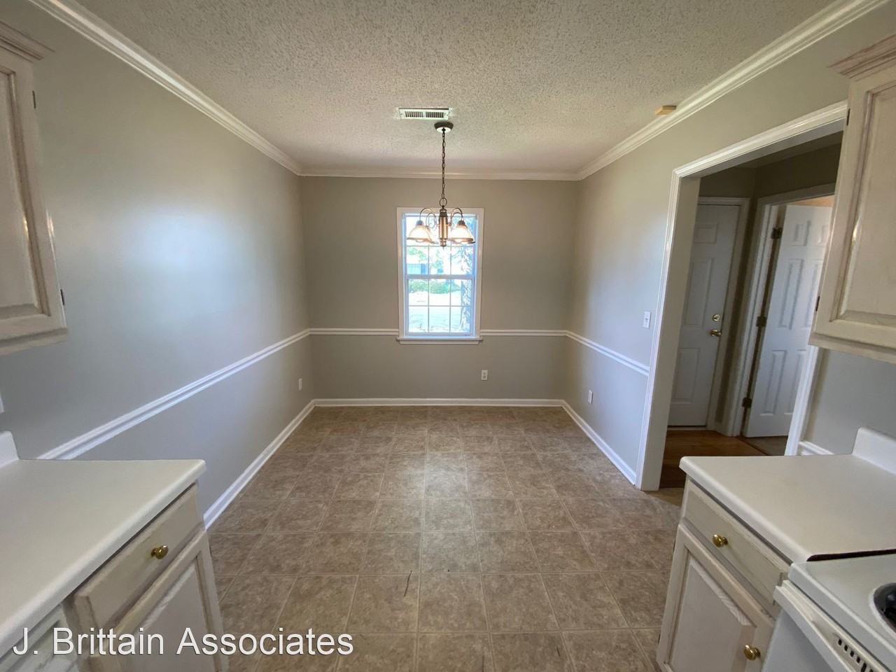 354 Cobblestone Way - Photo 3 of 18
