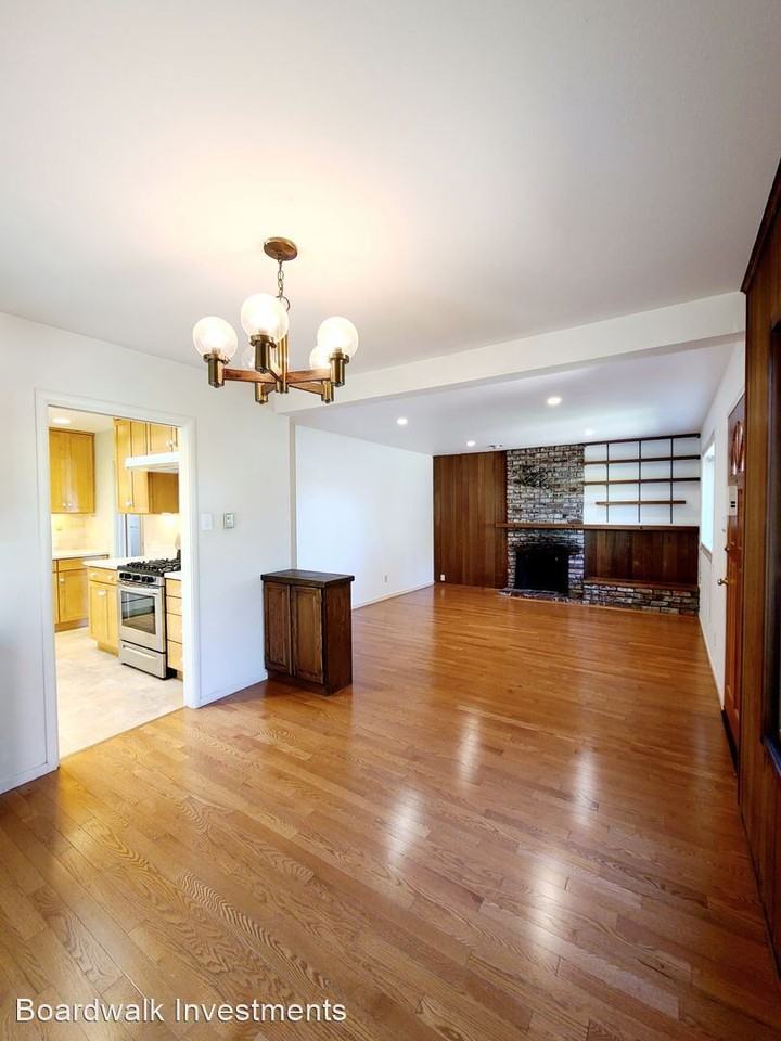 415 Briarfield Way - Photo 3 of 20