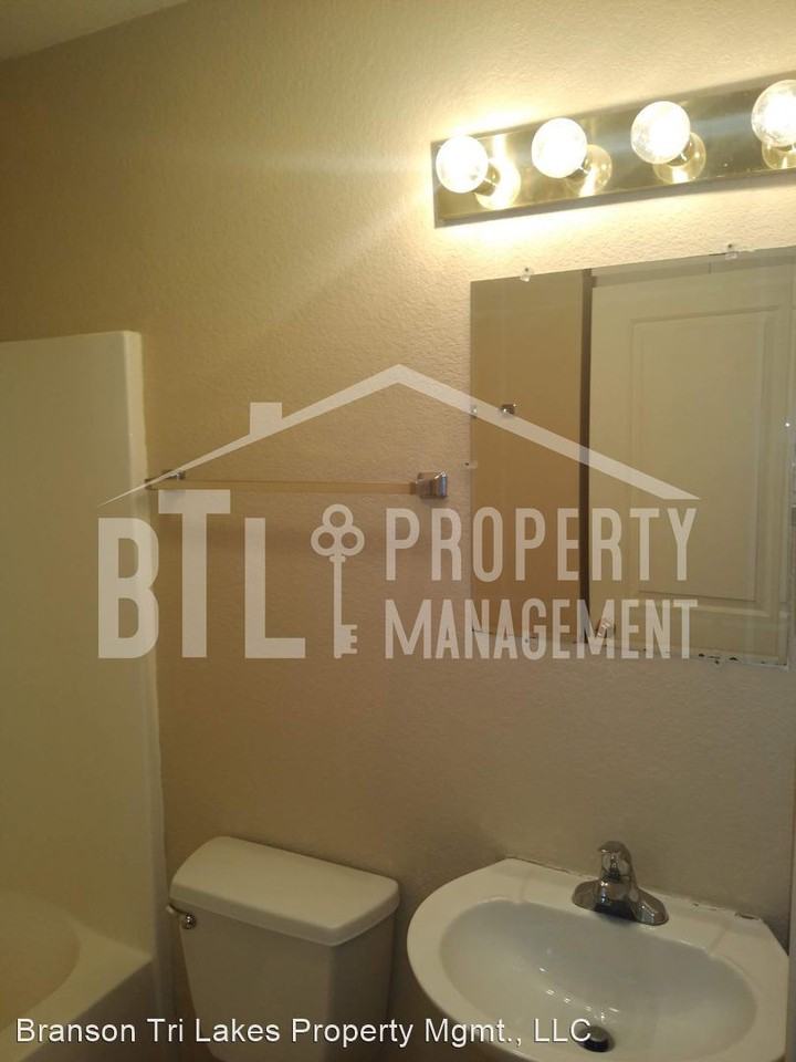 1292 Hillcrest Place - Photo 2 of 23