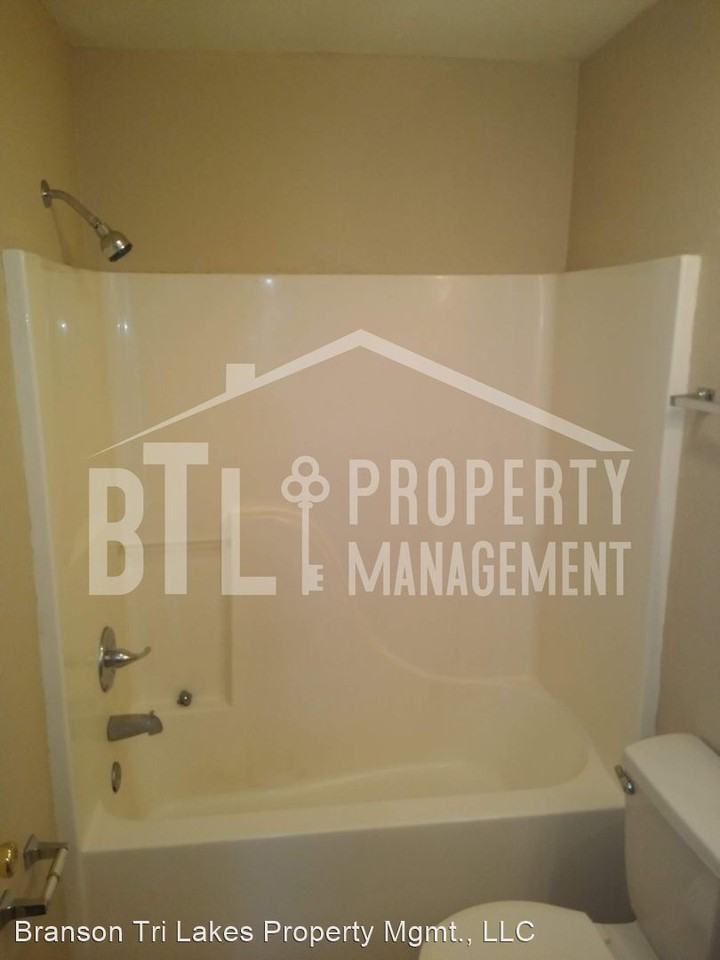 1292 Hillcrest Place - Photo 3 of 23