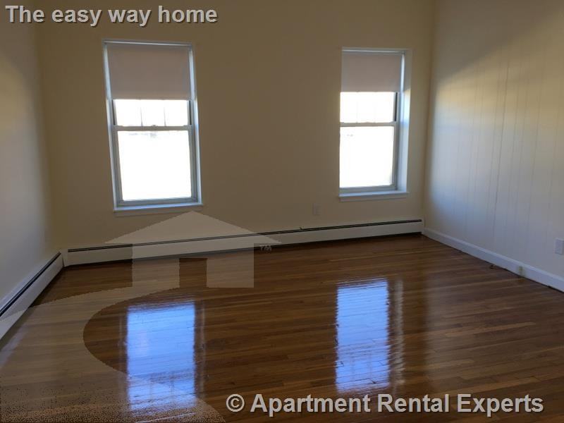 160 N Beacon St #22 - Photo 2 of 7