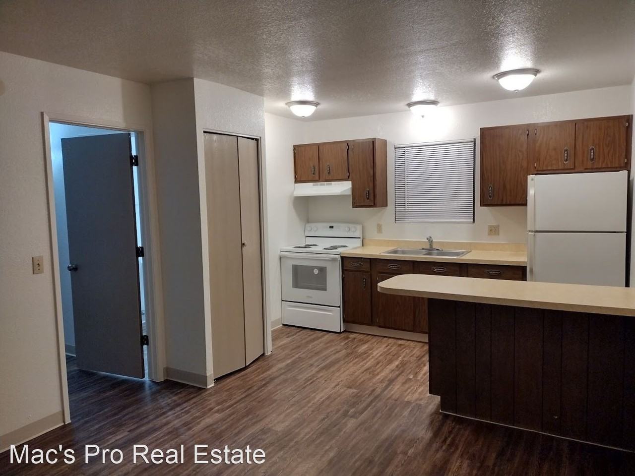 3520 E. 2nd Street - Photo 3 of 12