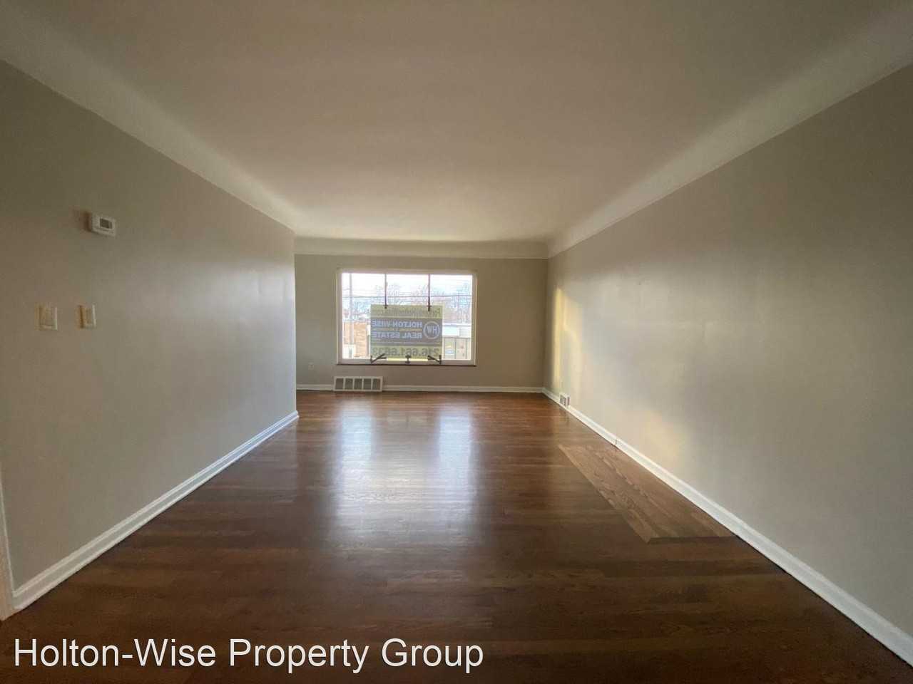 5551 Pearl Road - Photo 2 of 14