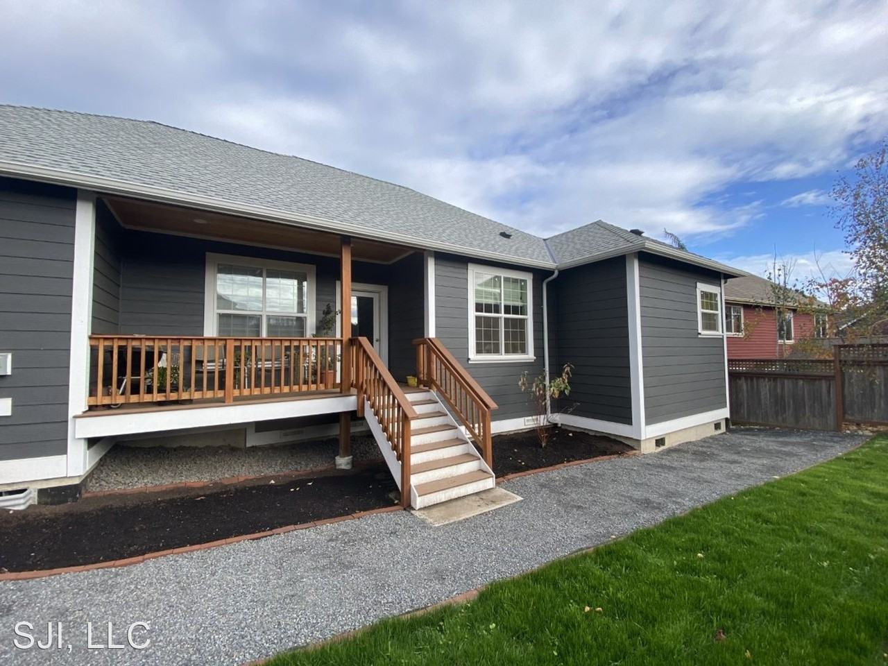 544 Kelsando Cir - Photo 2 of 18