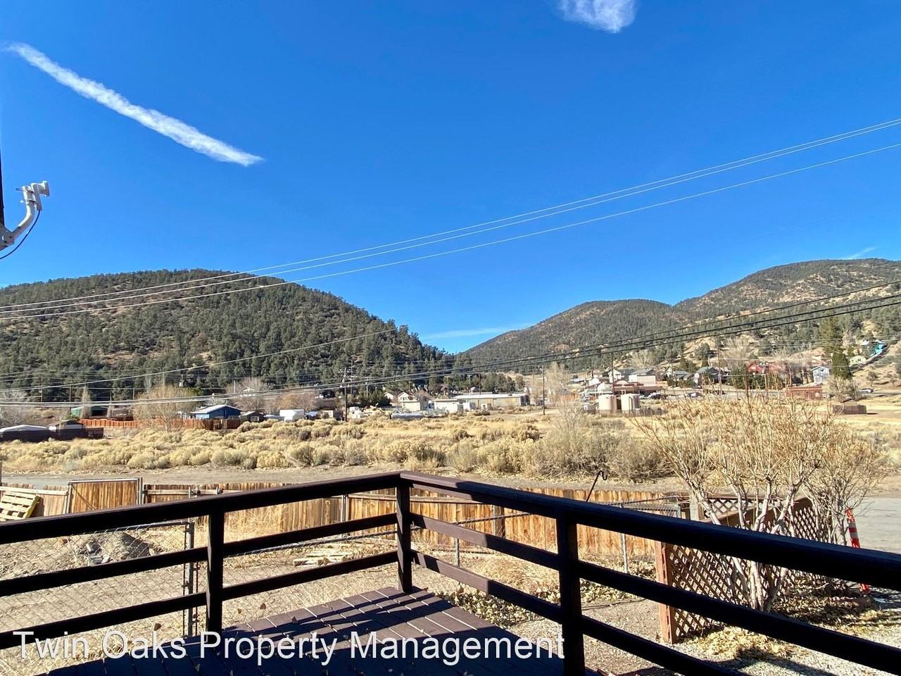 6840 Lakewood Dr - Photo 3 of 9