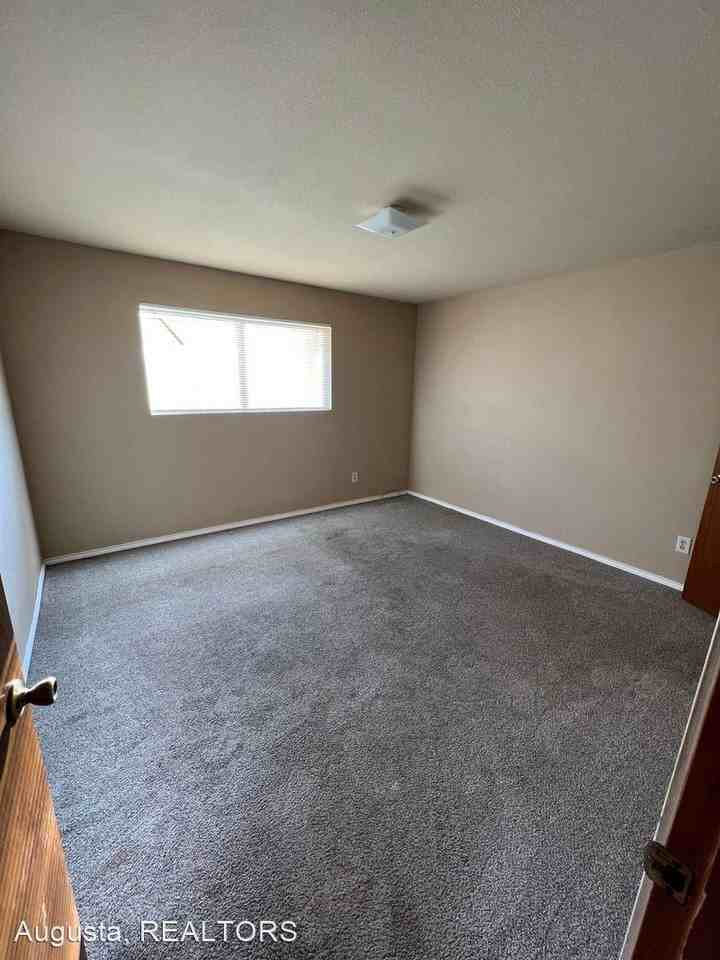 S 2nd - Photo 2 of 5