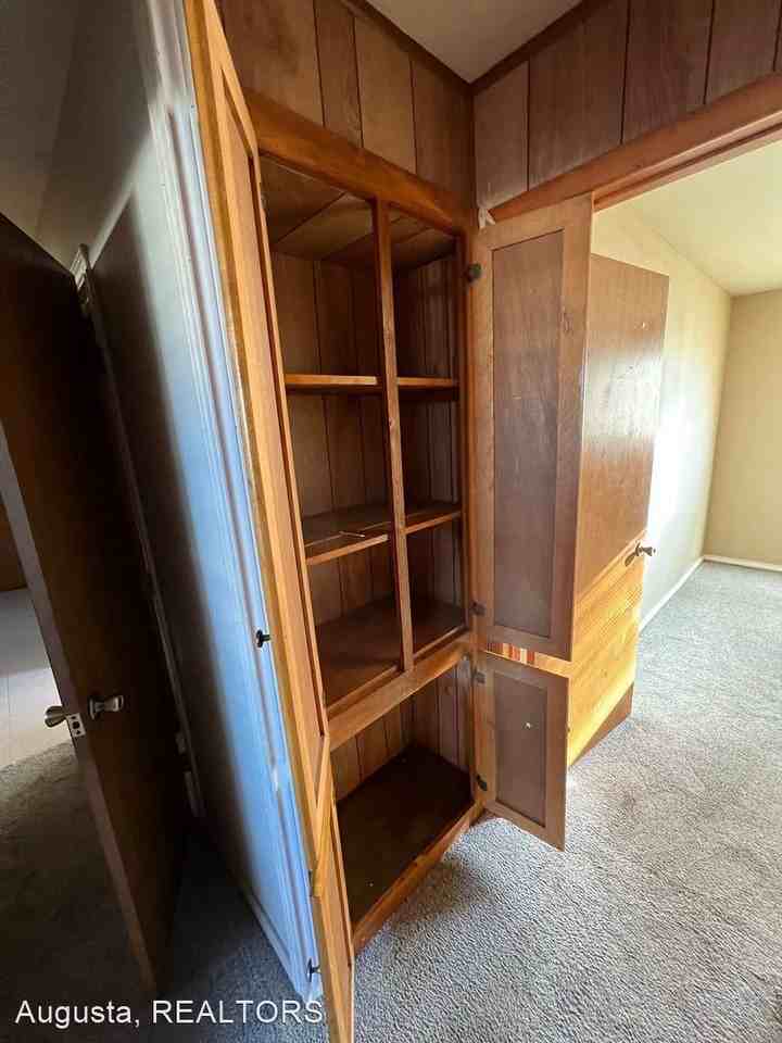 S 2nd - Photo 3 of 5