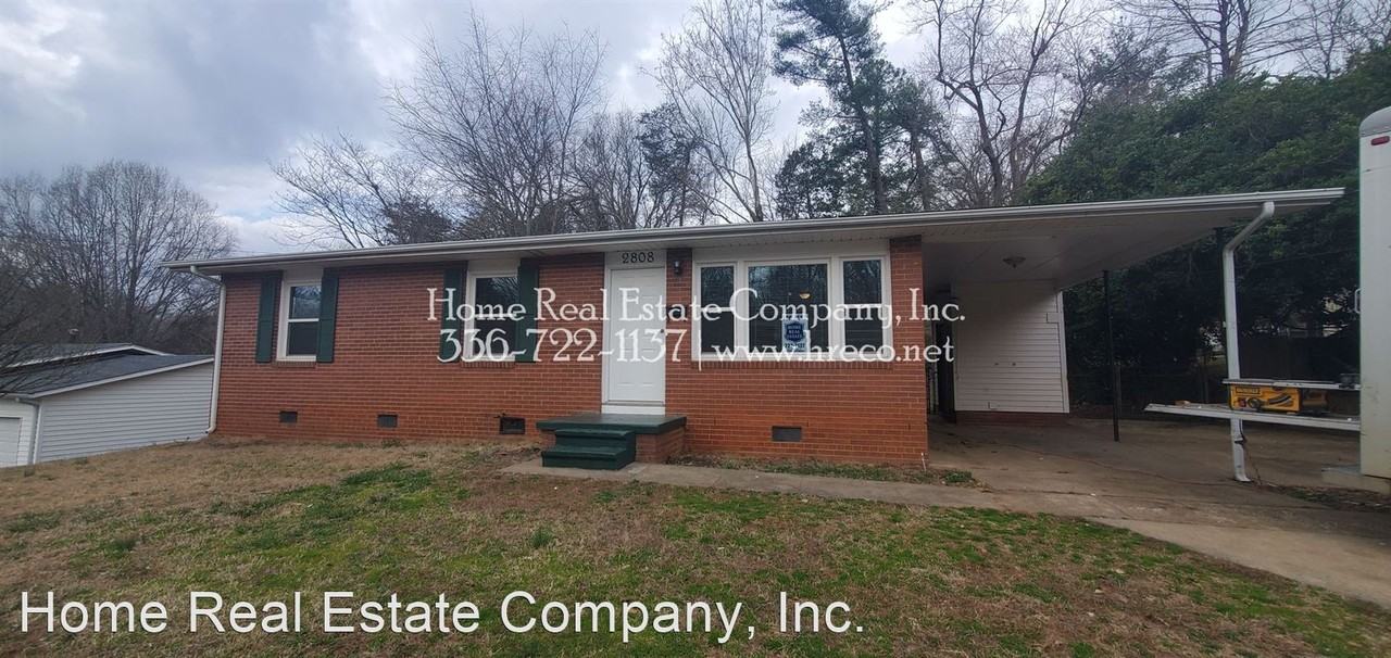 2808 Clement St - Photo 2 of 13