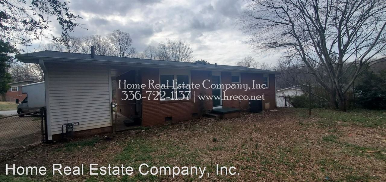 2808 Clement St - Photo 3 of 13