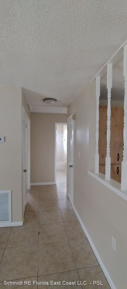 2745 Niagara Ave - Photo 3 of 14