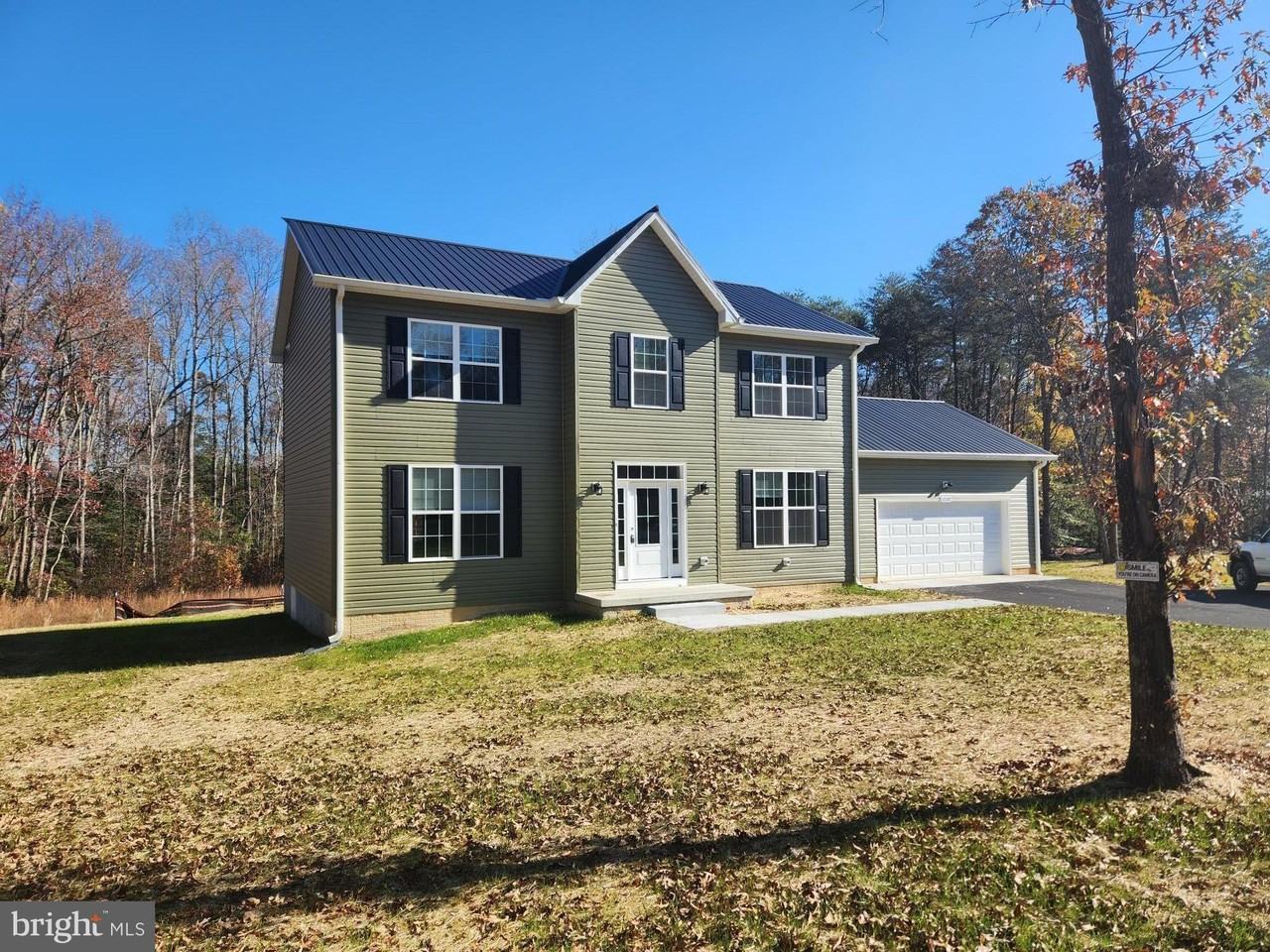 12724 Warring Pl - Photo 2 of 37