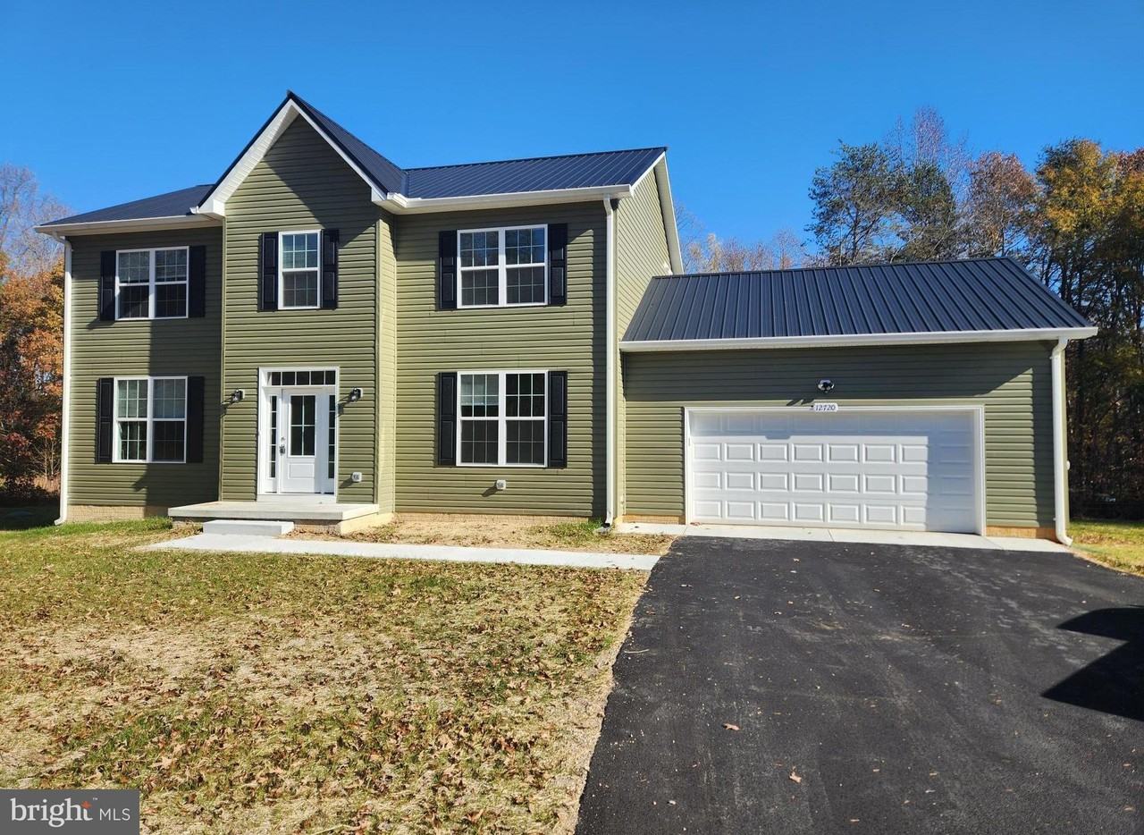 12724 Warring Pl - Photo 3 of 37