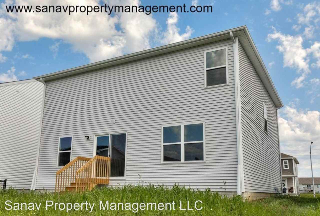 718 Elizabeth Ln Nw - Photo 2 of 26