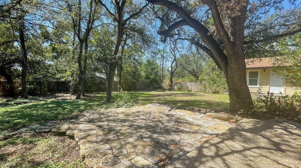 4805 Pony Chase - Photo 2 of 7