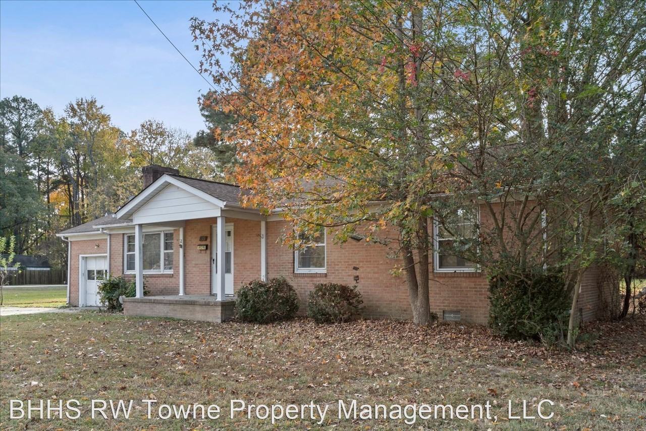 215 Menchville Rd - Photo 3 of 33