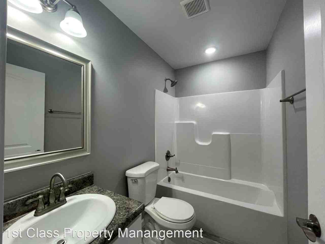 221 Macintosh Ln - Photo 3 of 9