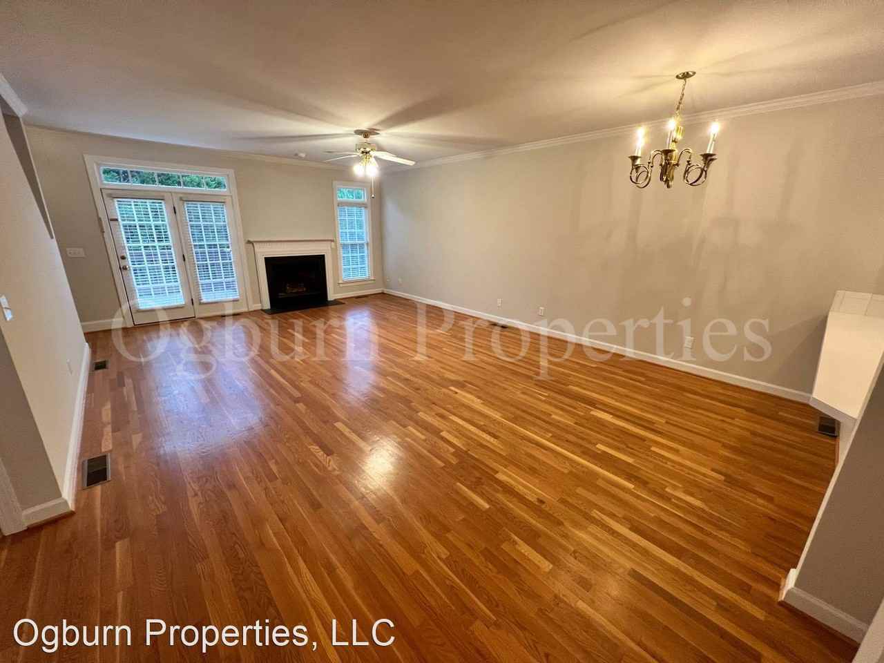 505 Sherwood Hills Dr - Photo 2 of 12