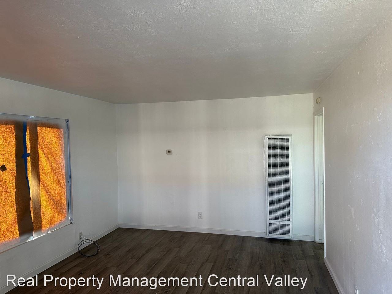 1949 Darrah St - Photo 2 of 13