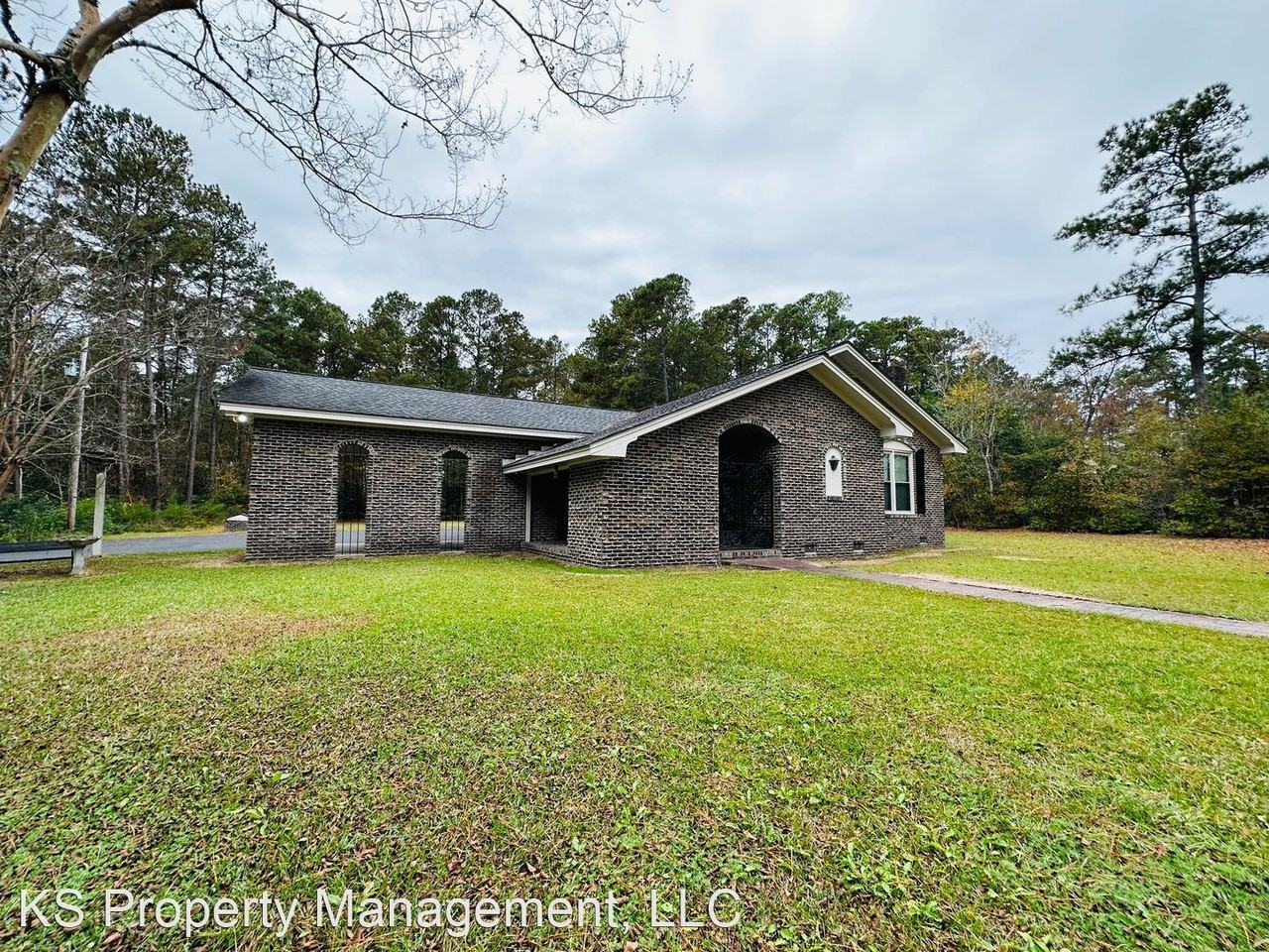 3262 Hughes Gasque Rd - Photo 2 of 50