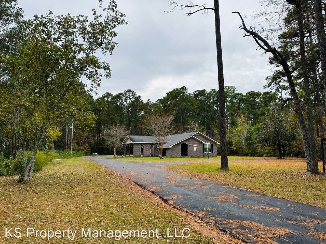 3262 Hughes Gasque Rd - Photo 3 of 50