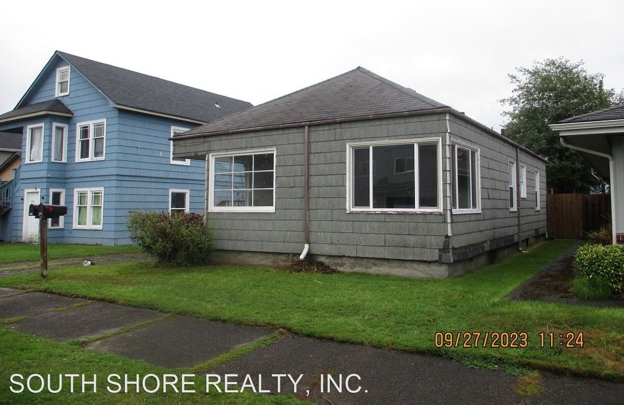 915 W. FIRST ST. - Photo 2 of 12