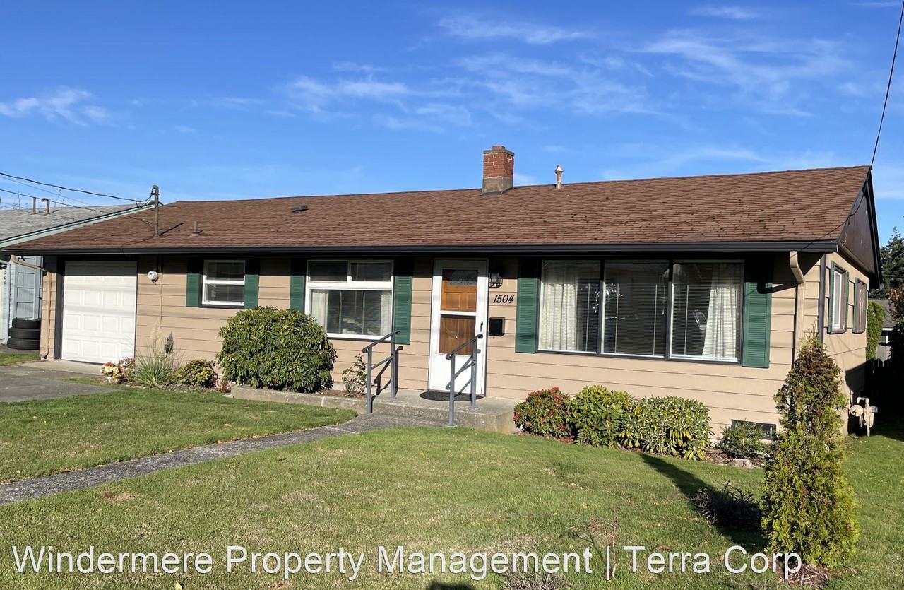 1504 40th St - Photo 2 of 27