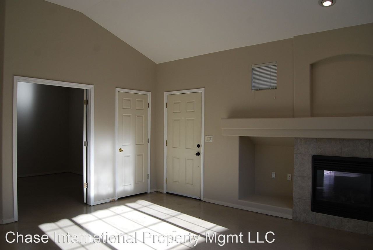 1162 Tule Dr - Photo 3 of 16