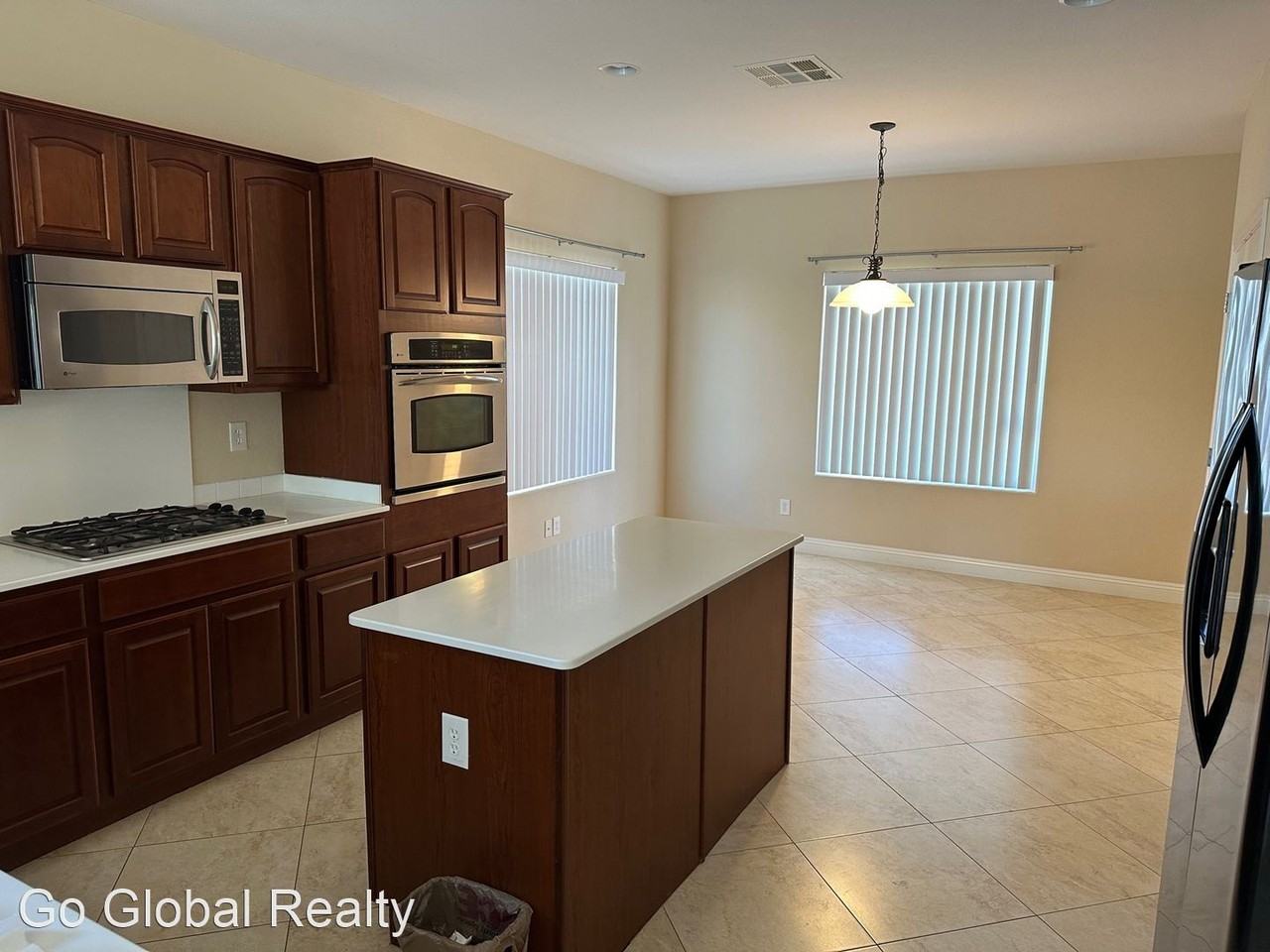 2185 Bliss Corner St - Photo 3 of 6