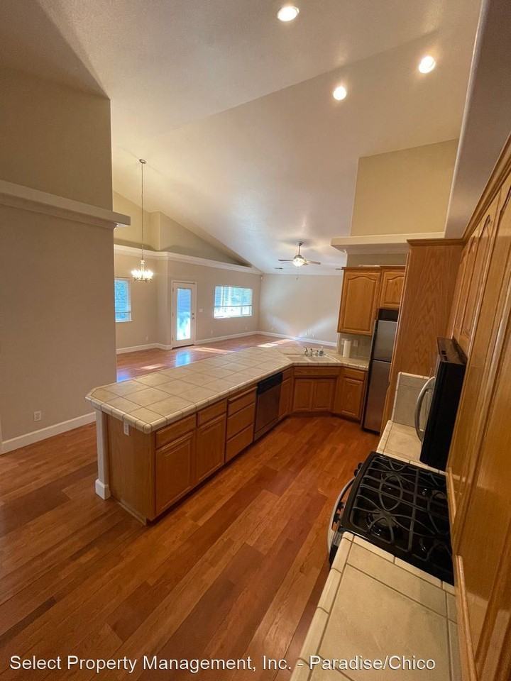 24 Pleasant Oak Ln - Photo 3 of 18