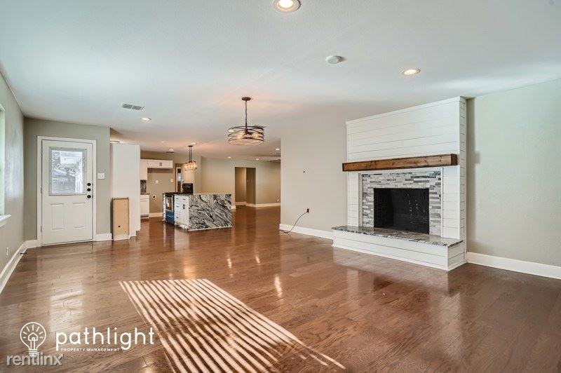 3446 Silverwood Ln - Photo 2 of 12