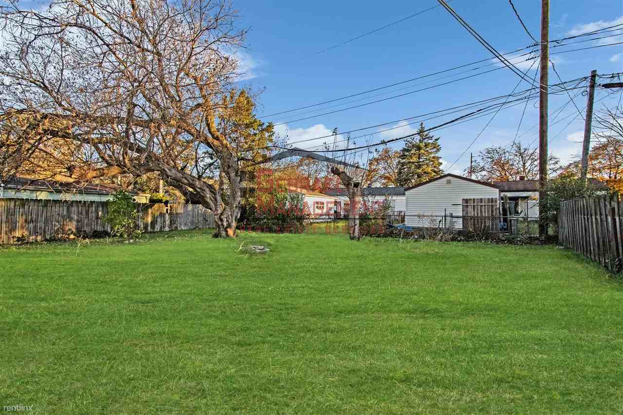 1002 Dell Ave - Photo 3 of 9