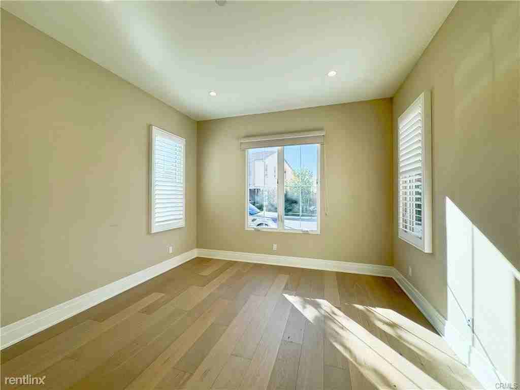 105 Green Rdg - Photo 3 of 10