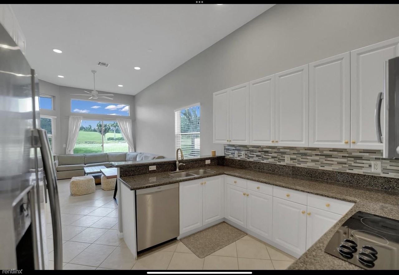 7922 Monarch Ct - Photo 2 of 9