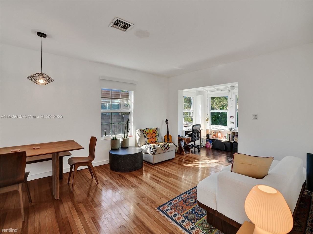 1634 Rodman St - Photo 2 of 12
