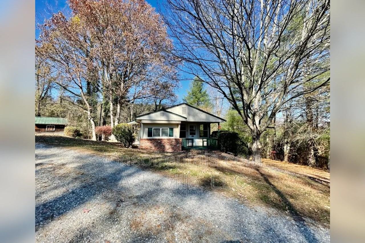 198 Horse Shoe Baptist Church Rd, Horse Shoe, NC 28742 3 Bedroom House