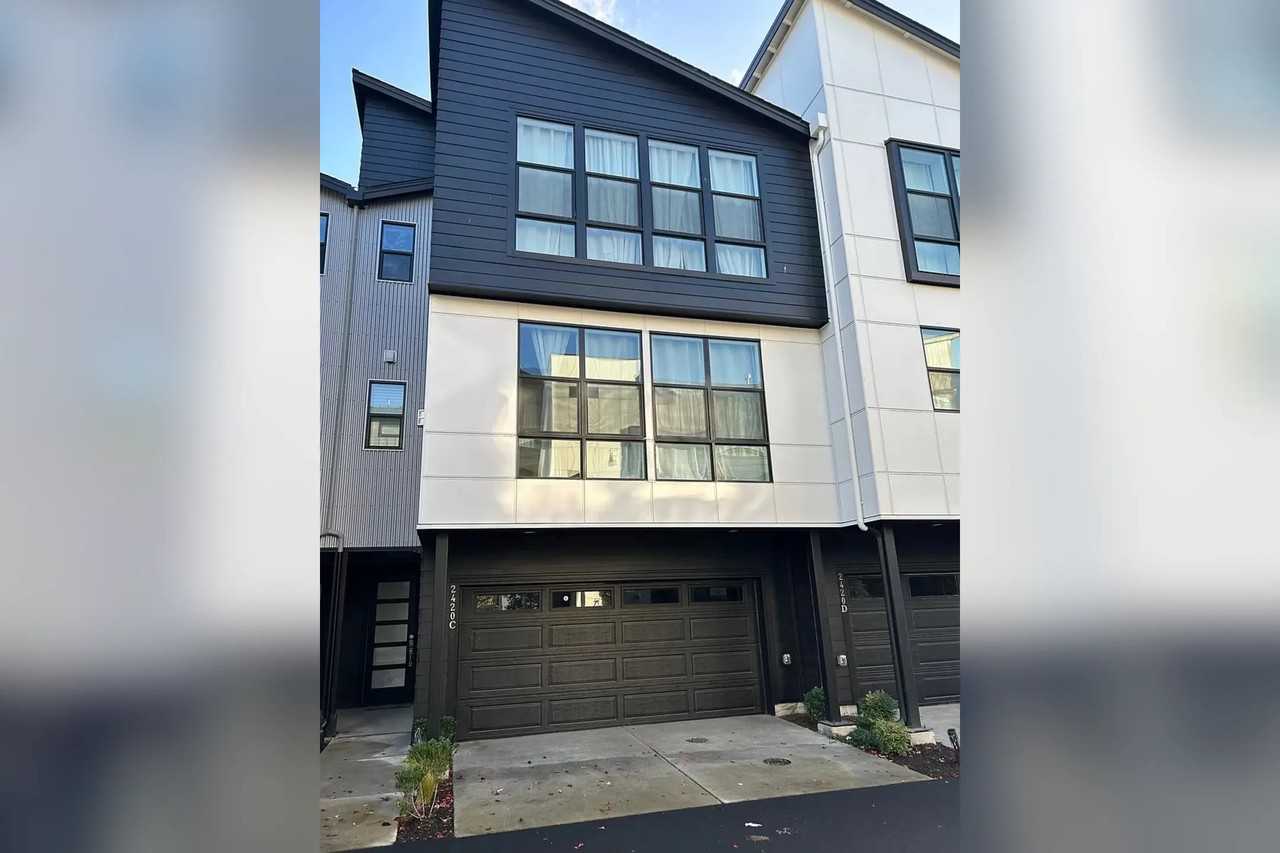 2420 219th Pl Se - Photo 2 of 25