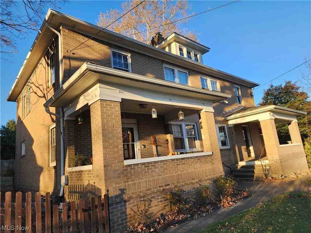 Wheeling Ave, Zanesville, OH 43701 3 Bedroom Apartment for 950/month